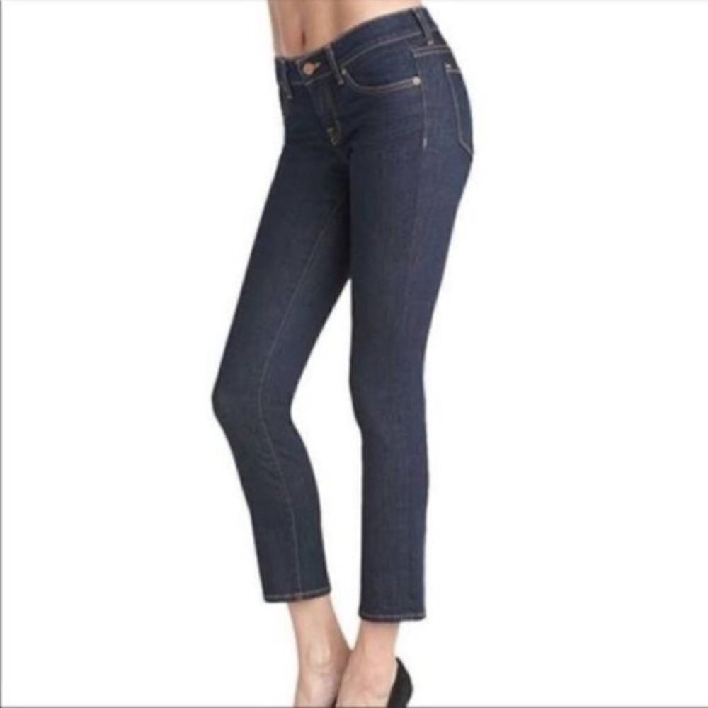 𝅺J Brand Scarlett Seven Eights Dark Wash Jeans. 28